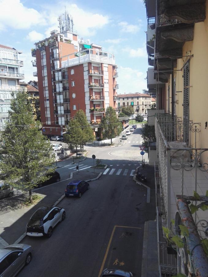 Appartamento Cinecasa di Andrea e Cristina Torino Esterno foto