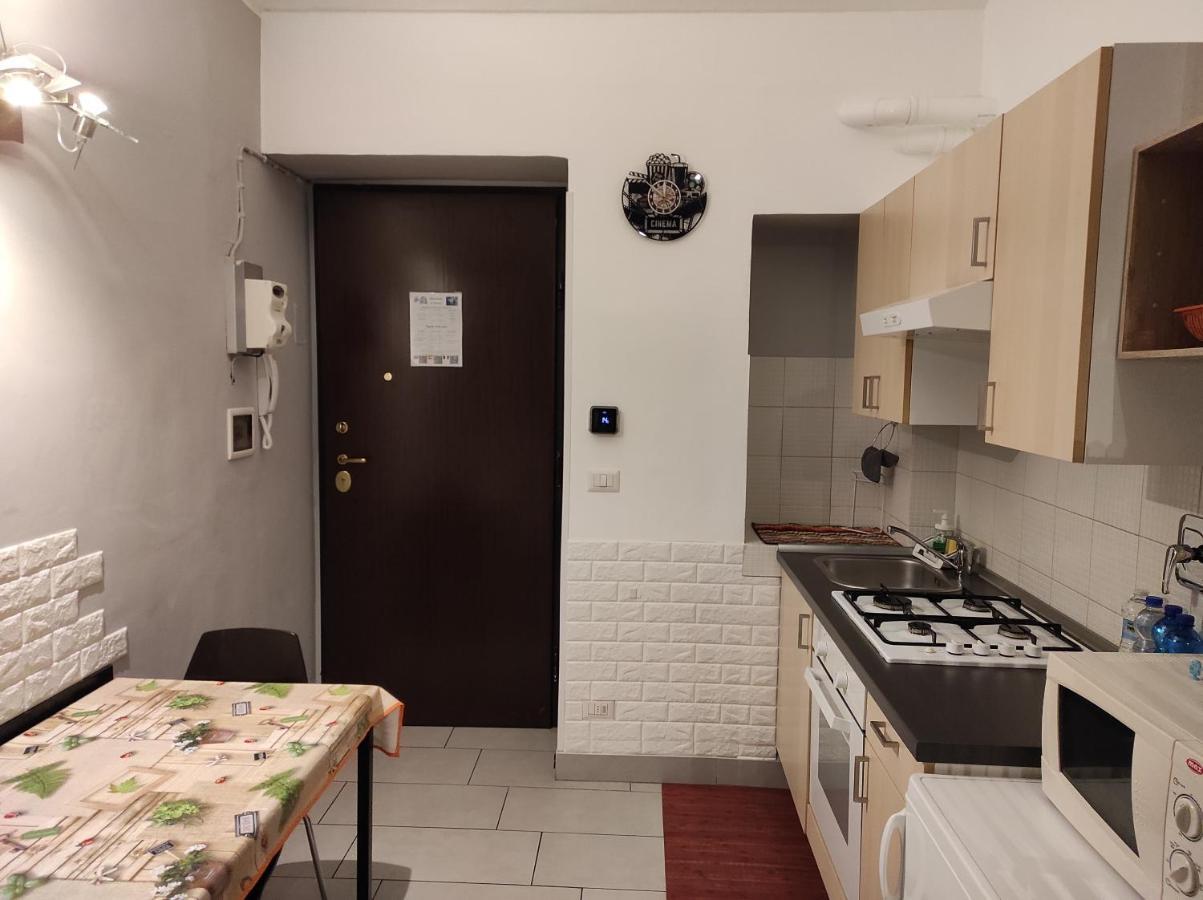 Appartamento Cinecasa di Andrea e Cristina Torino Esterno foto